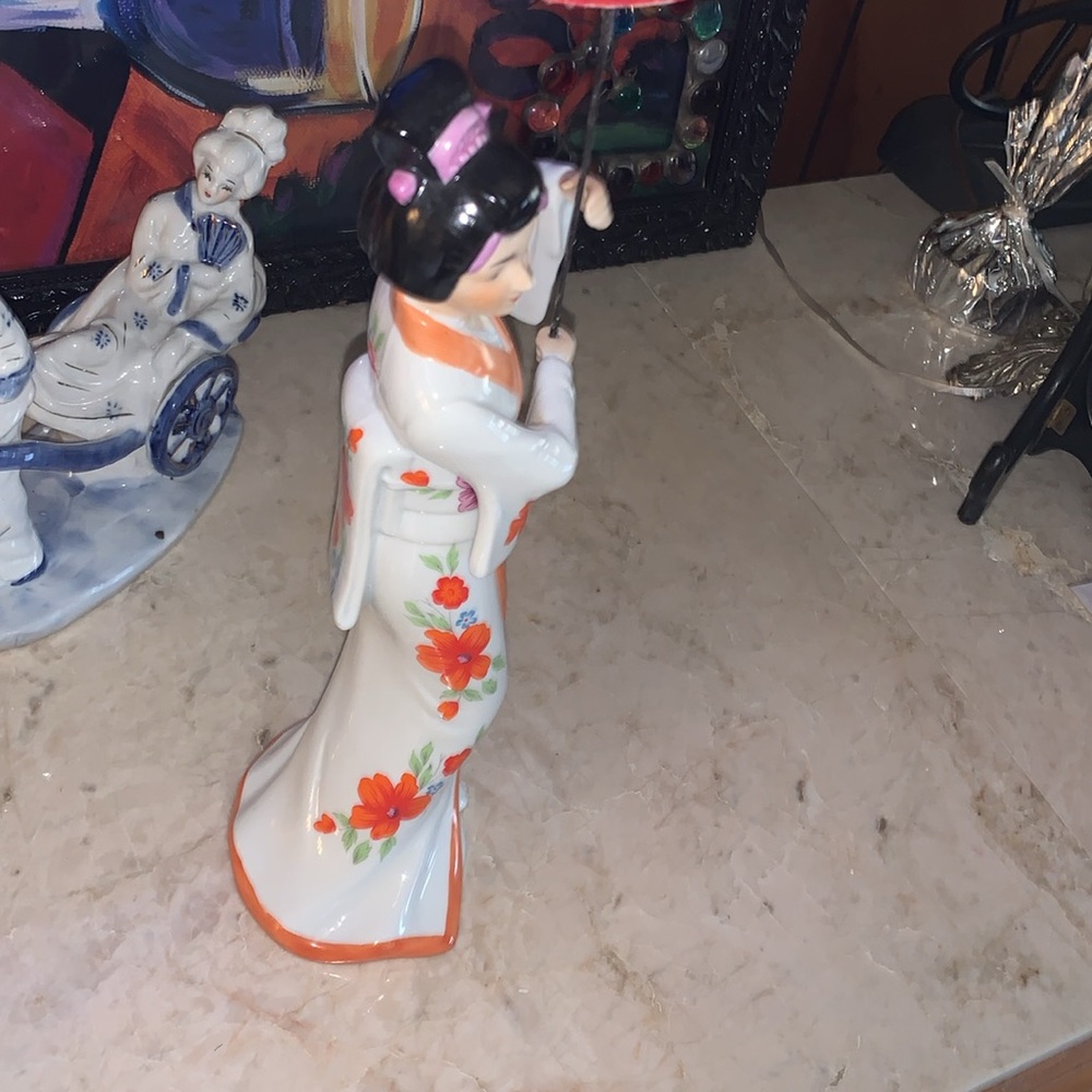 Oriental Figurine - image 4